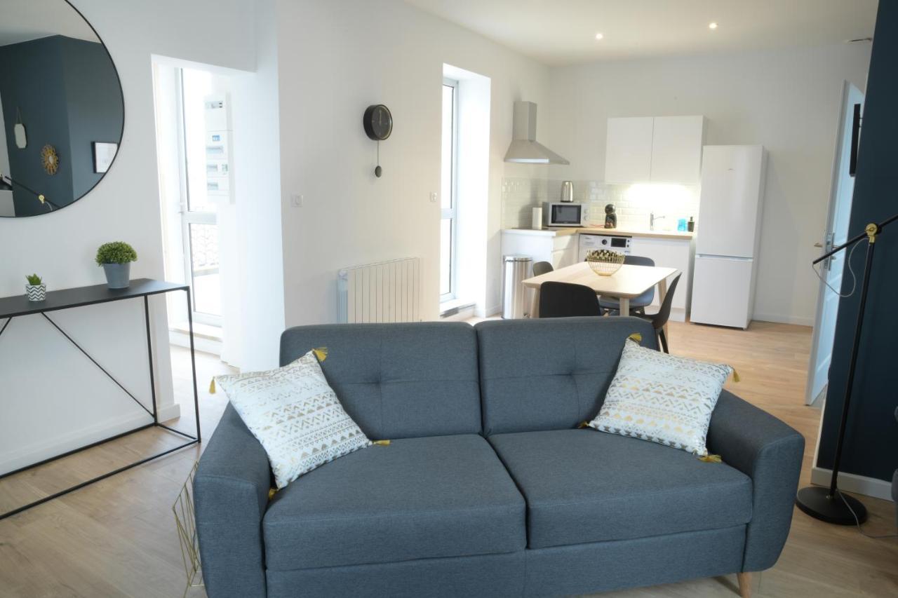 T2 De 55M2 Avec Toit Terrasse, Hyper Centre, Wifi, Draps, Savons Et Serviettes Fournis 干邑 客房 照片